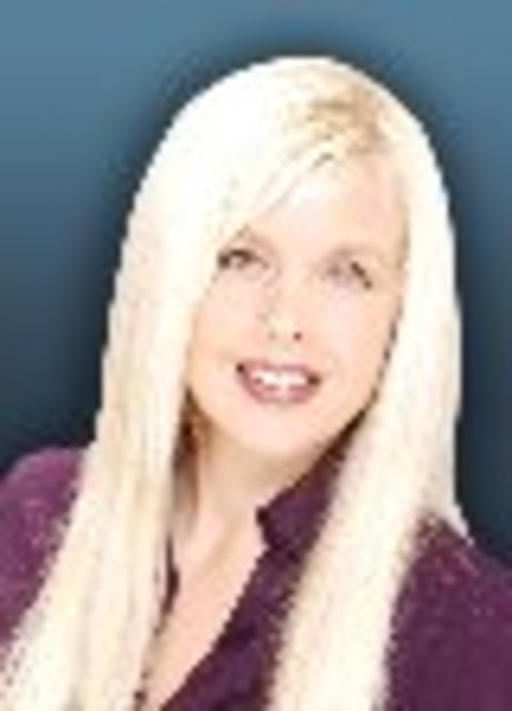 Headshot of Melanie Muters