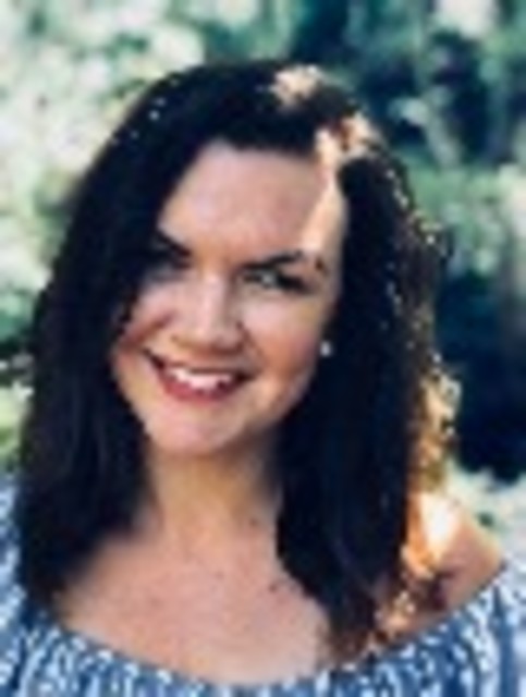 Headshot of Lorna Corak