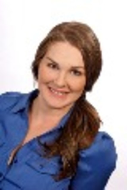 Headshot of Lia Patterson