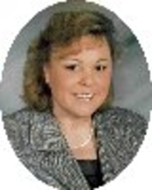 Headshot of Suzanne Alverio