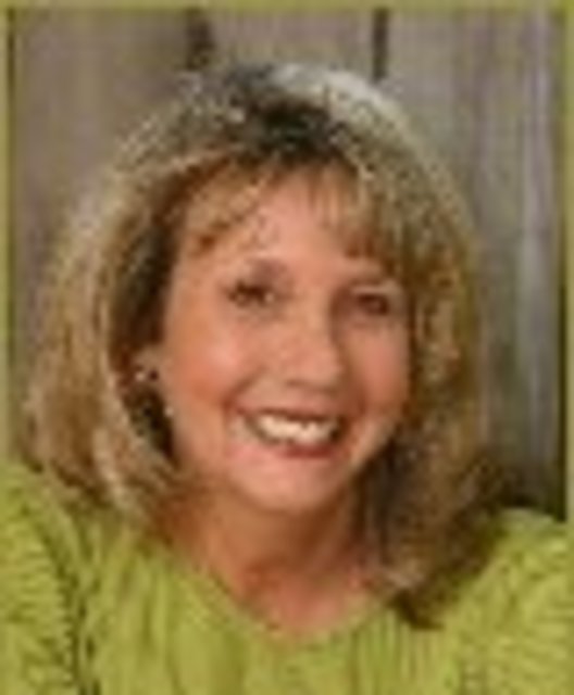 Headshot of Denise Paup