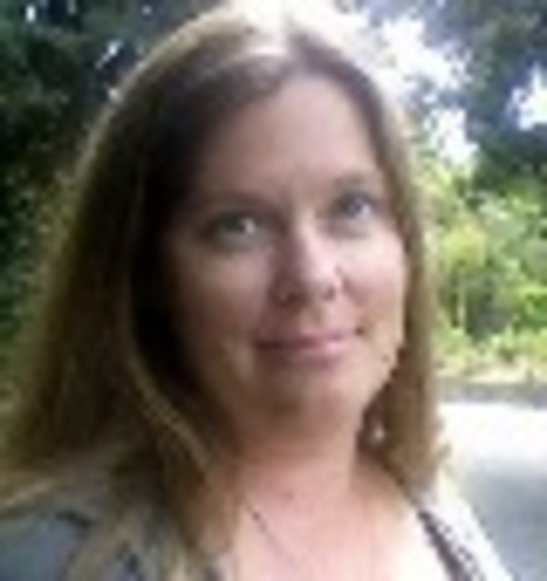 Headshot of Tracy Reynes