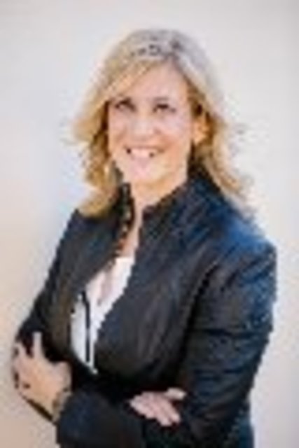 Headshot of Tammy Campbell