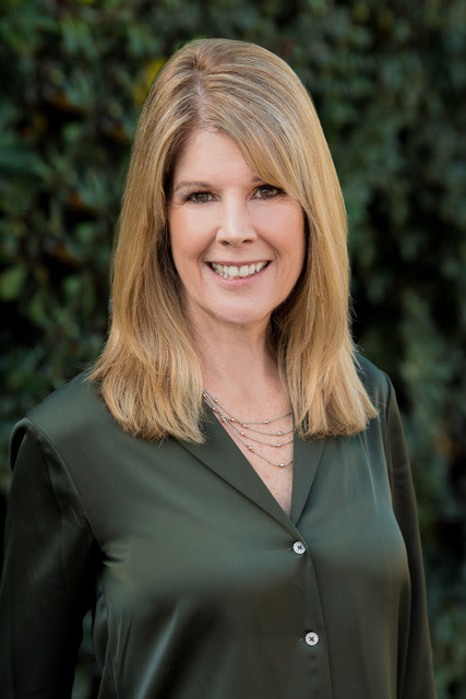 Headshot of Lysbeth Wiggins