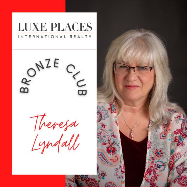 Headshot of Theresa Lyndall