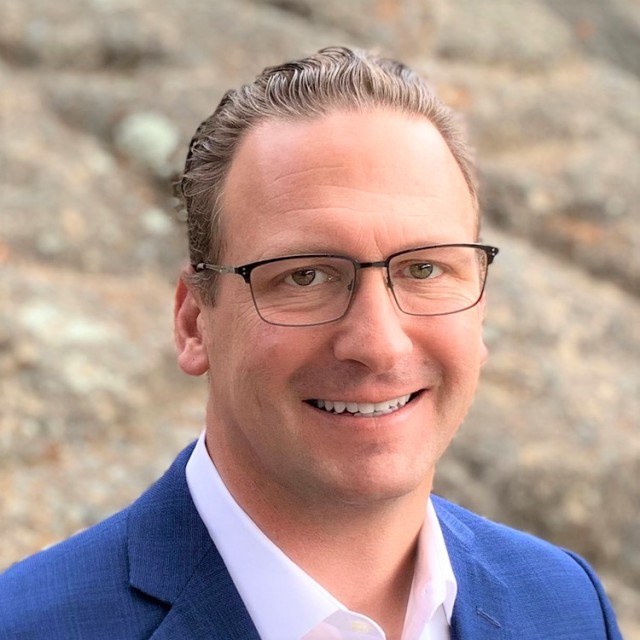 Headshot of Dean Castelli