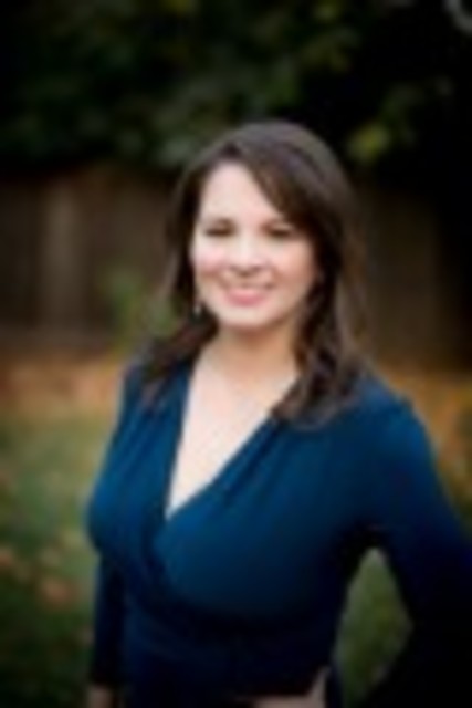 Headshot of Candice Goshgarian