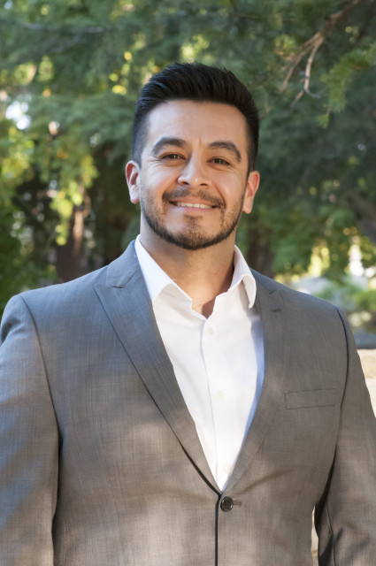 Headshot of Neil Espinosa Medina