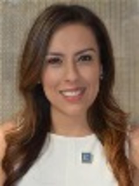 Headshot of Julianna Labra