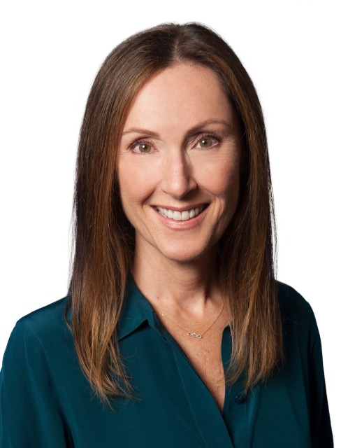 Headshot of Leslie Olch