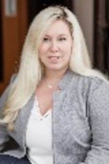 Headshot of Sheree Moorhead