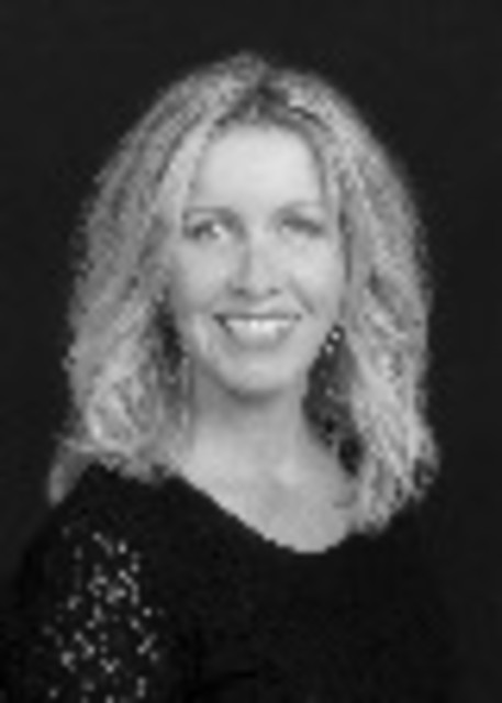 Headshot of Jeannie Vandeweg