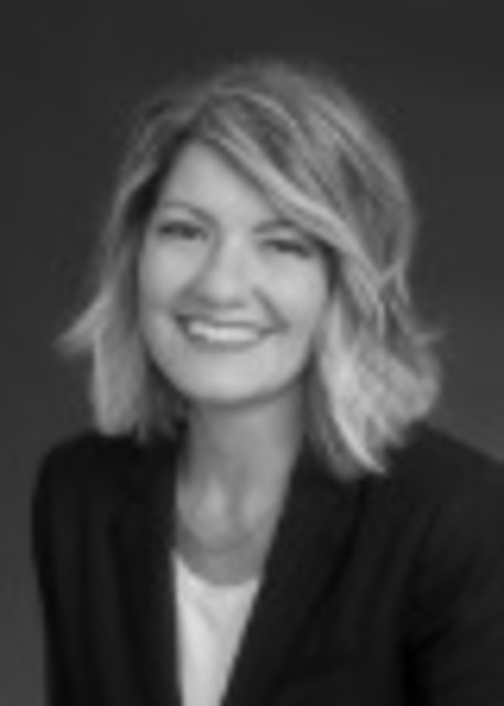 Headshot of Corrie Gordon