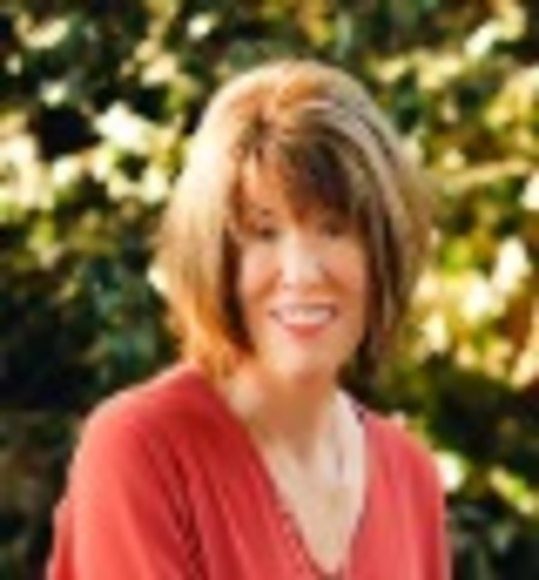 Headshot of Michelle McHale
