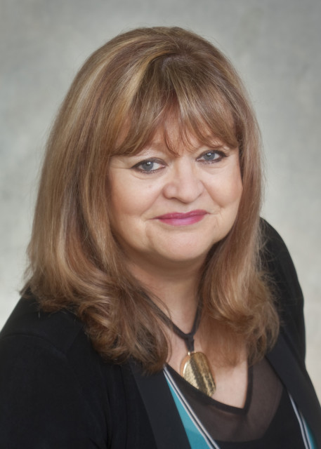 Headshot of Romy Campbell