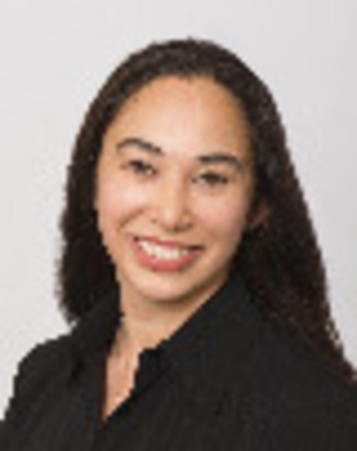Headshot of Nadia Valenzuela