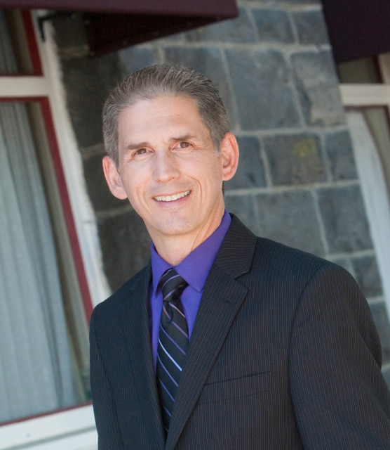 Headshot of Ron Larson