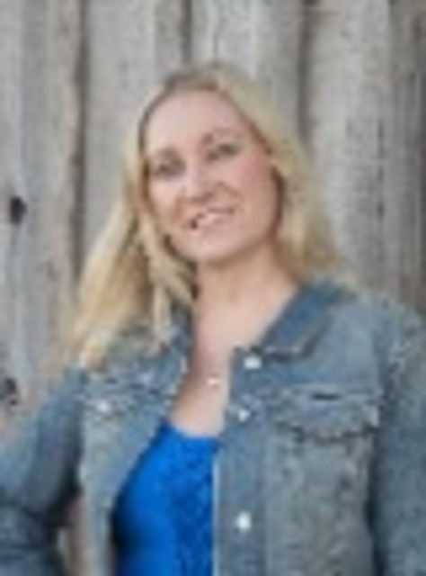 Headshot of Christine Adams