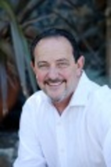 Headshot of Douglas Del Fava