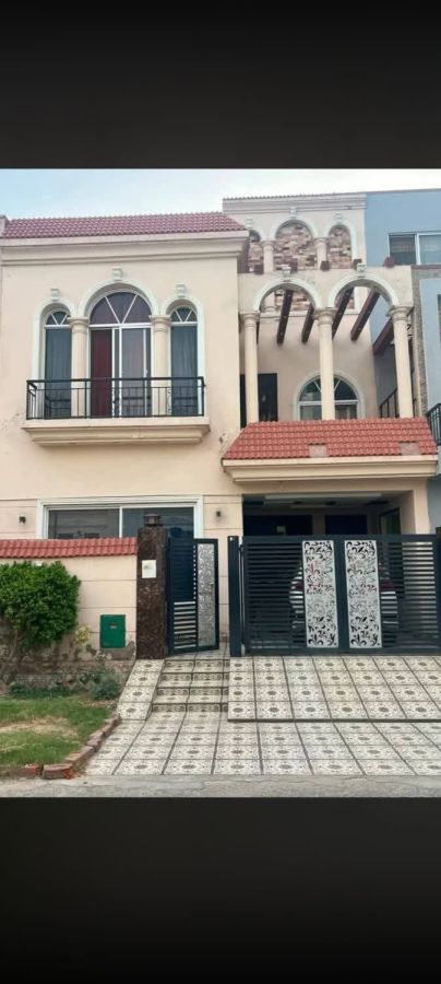 5 Marla Used House for Sale in Bahria Orchard Lahore