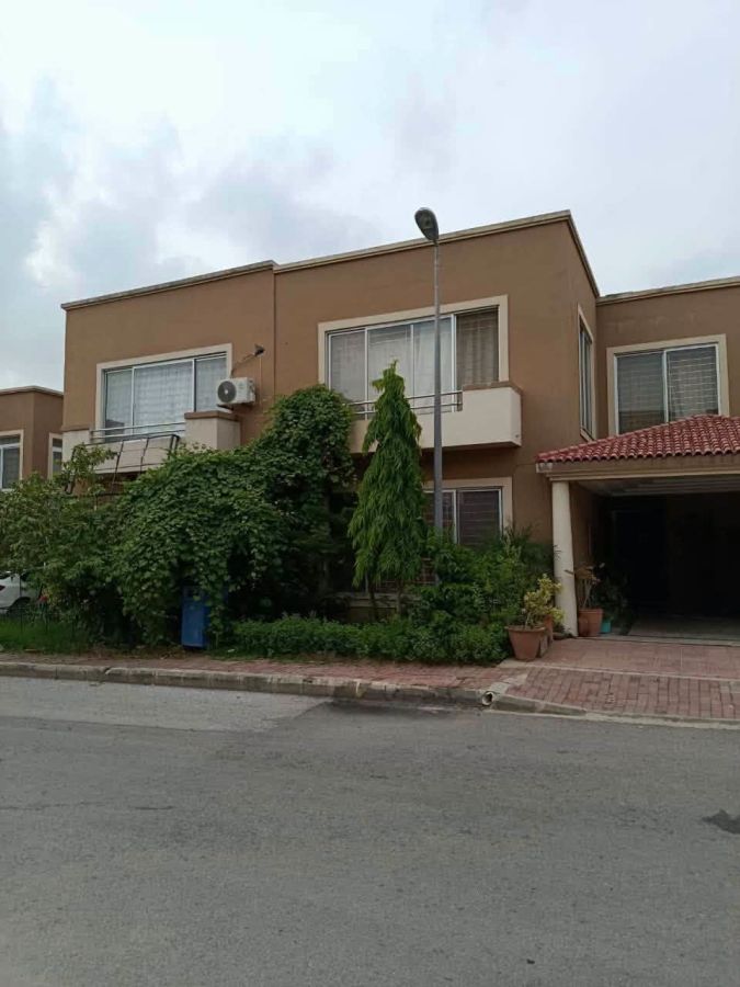 11 Marla Used Villa for Sale in DHA 1 Rawalpindi
