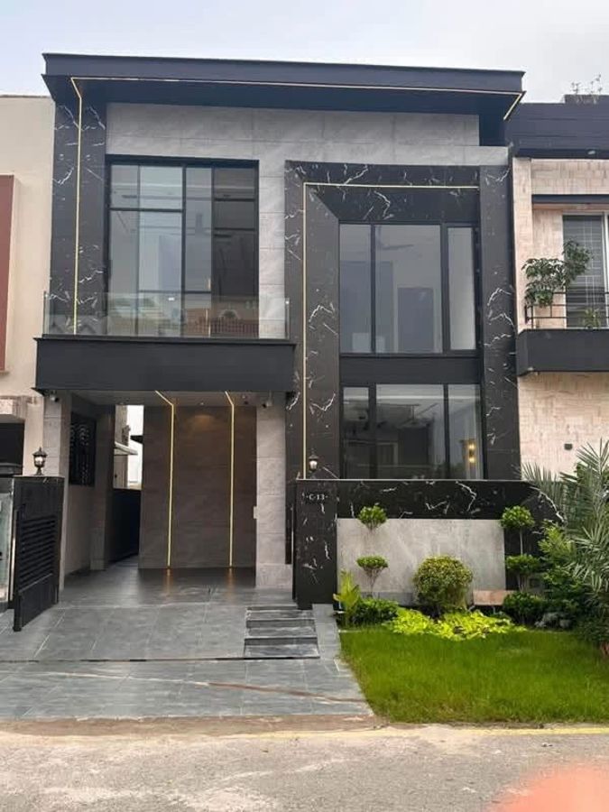 5 Marla Ultra Modern House for Sale in DHA Phase 9 Town