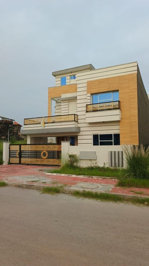10 Marla Brand New House for Sale in Bahria Town Phase 8, Rawalpindi