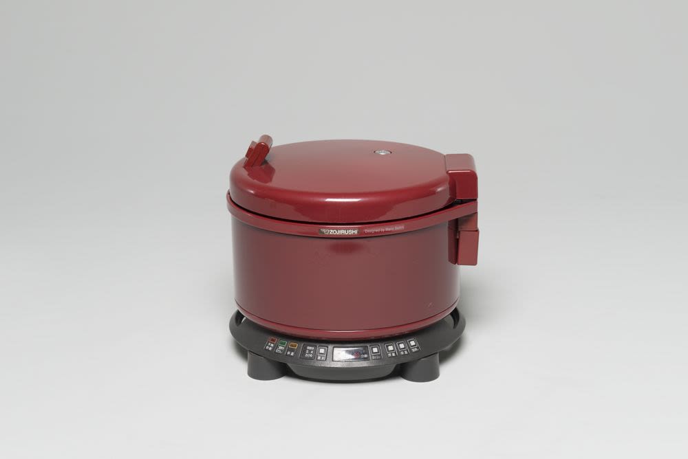 象印電飯煲，NMBE10型 (1986) 馬里奧·貝利尼，象印魔法瓶株式會社 藏品 M+