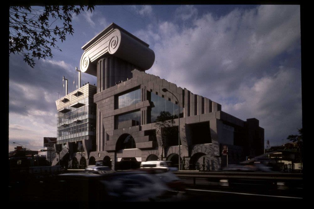 日本東京M2大樓（1990至1991年）遠景外觀照片([2002年9月17日]) - 隈 