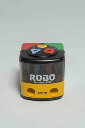 SANYO ROBO おえかきじょうず 鉛筆削り ROBO-PSN1 レトロ ROBO pencil sharpner, model PSN1 (1988) - Sanyo Electric Co., Ltd