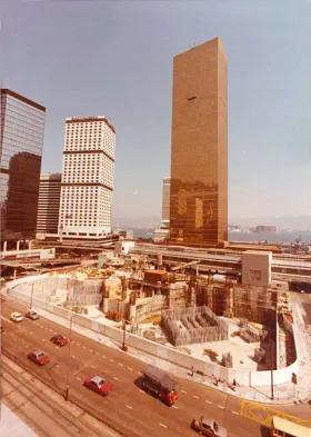 香港金鐘道奔達中心 現為力寶中心 1984至19年 施工照片 1984 19 王歐陽 香港 有限公司 保羅 魯道夫 藏品 M