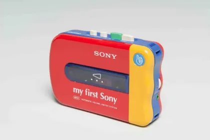 my first Sony stereo walkman, model WM-3500 (1988) - Sony