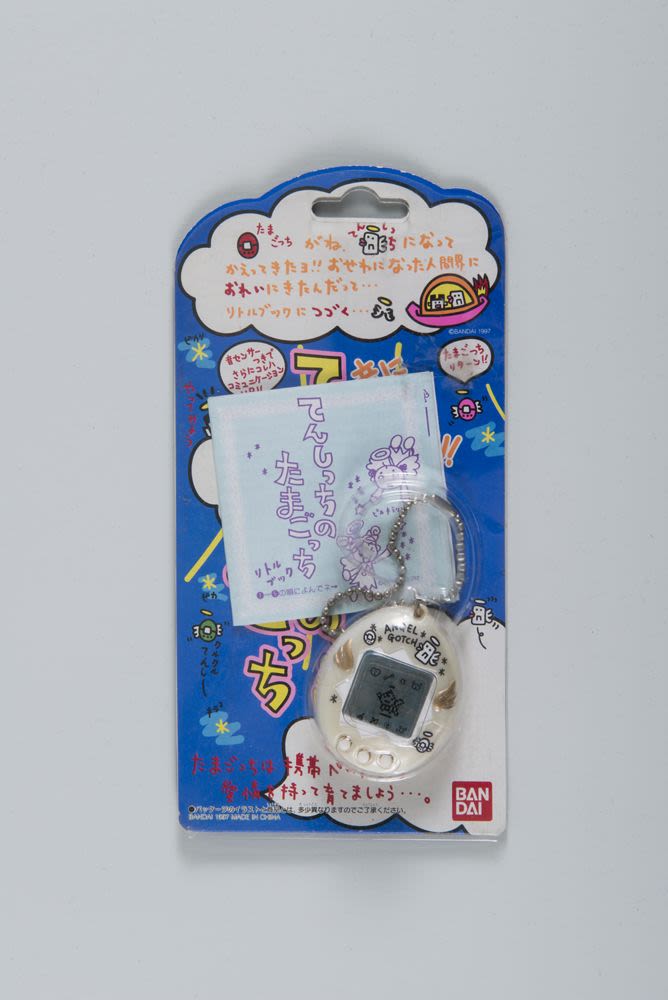 Tamagotchi天使系列掌上遊戲機(1997) - 萬代株式會社| 藏品| M+