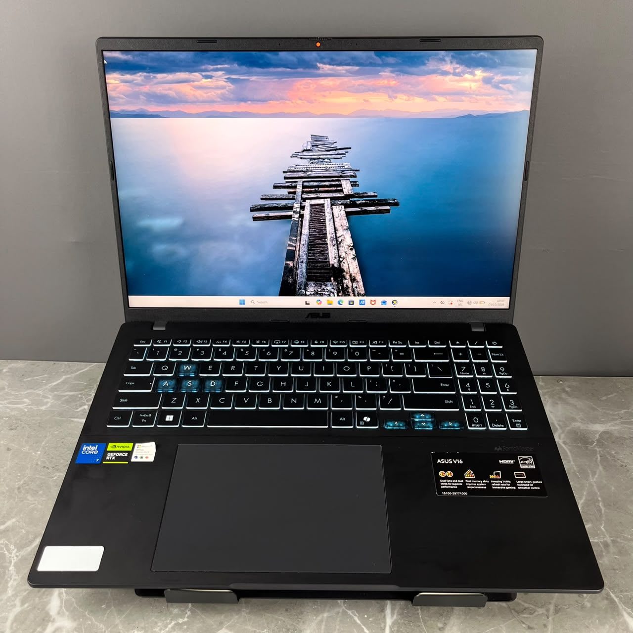 ASUS Vivobook 16 V360-V3607VU