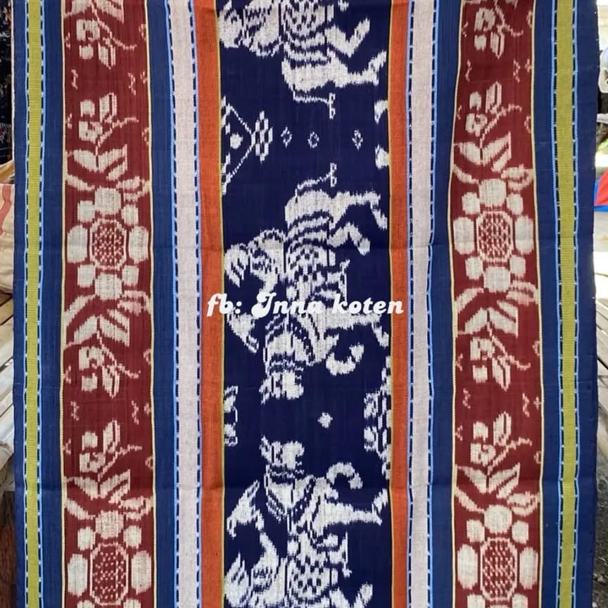 Sarung Tenun Alam Motif Bunga dan Berkuda Merah Biru – SAIB010