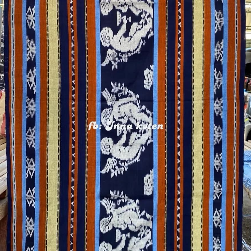 Sarung Tenun Alam Motif Malaikat dan Floral Biru Merah – SAIB016