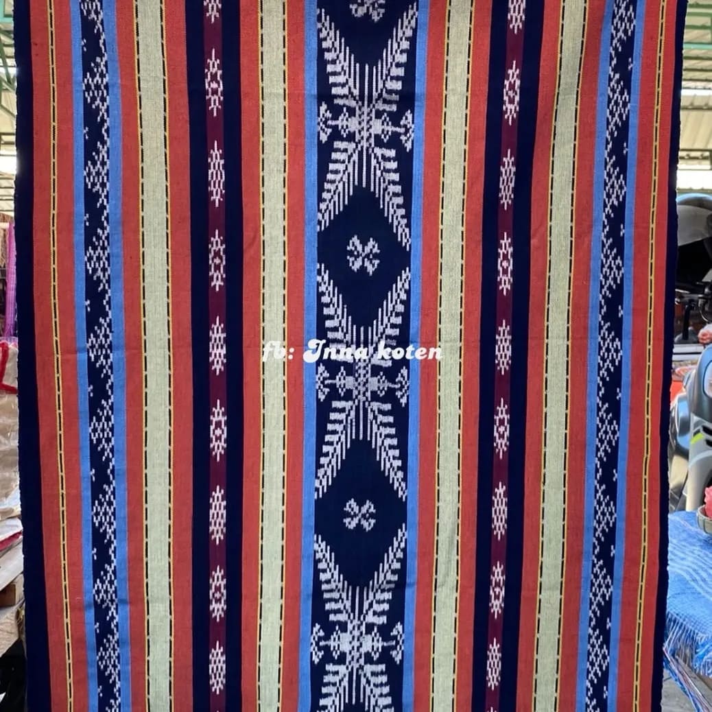 Sarung Tenun Alam Motif Belah Ketupat Biru Oranye – SAIB020