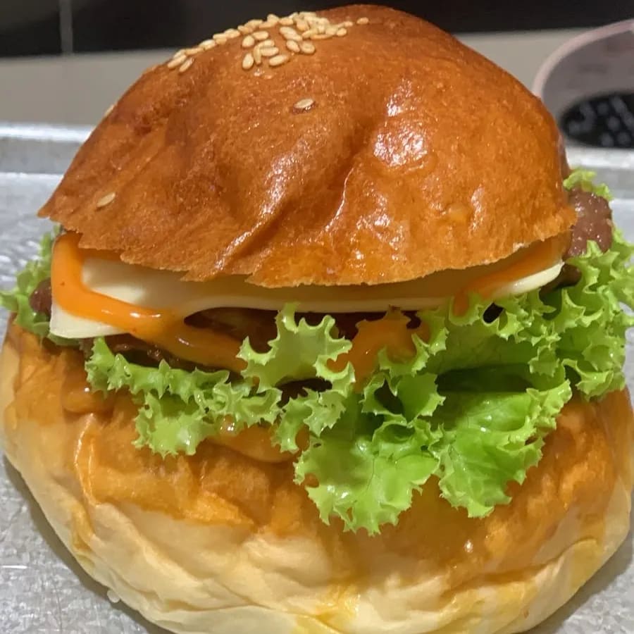 Burger Babi Spesial - Burger B2 Endulita