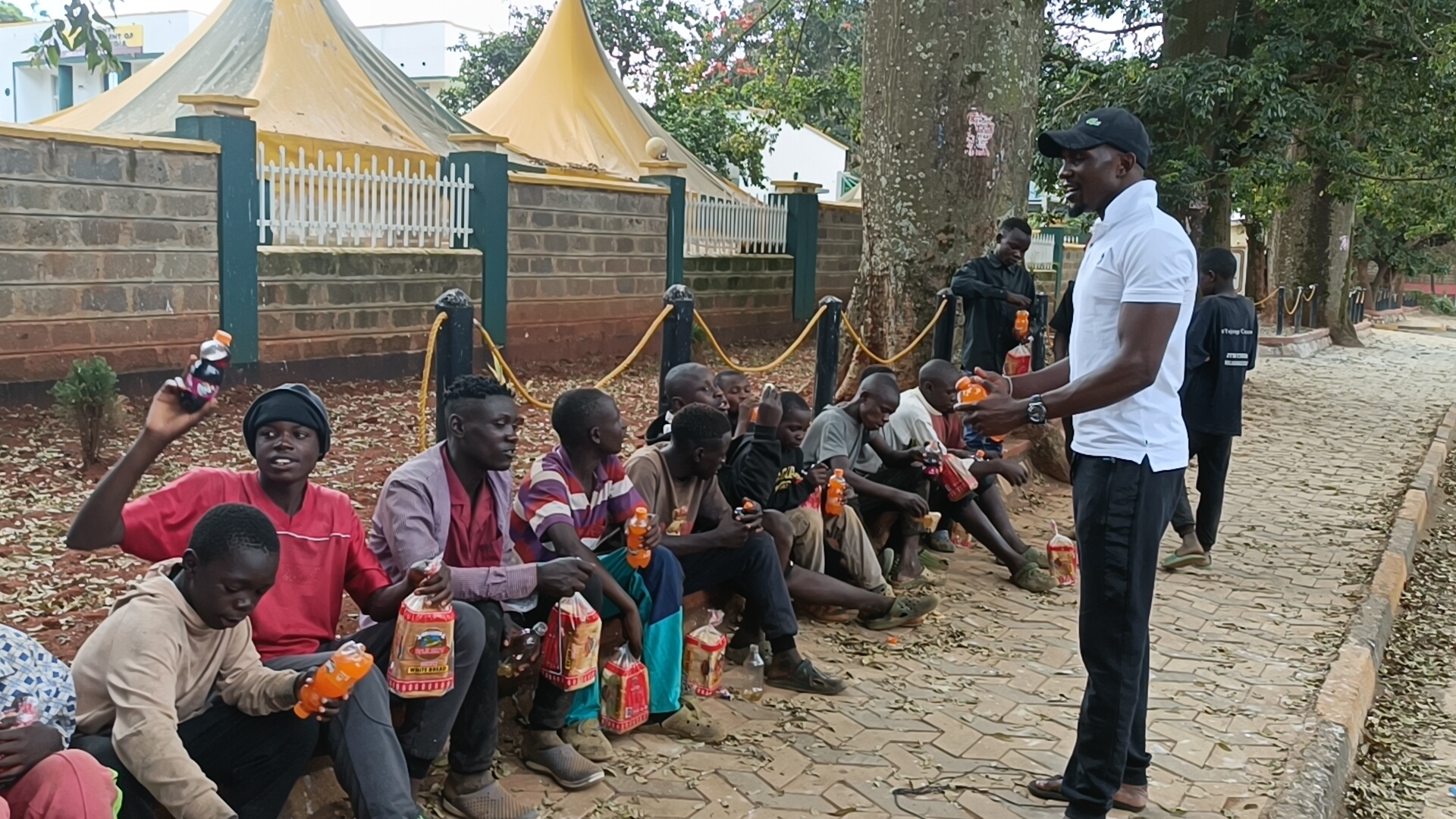 Preaching and speaking to street children - encouragement and hope in Kitale