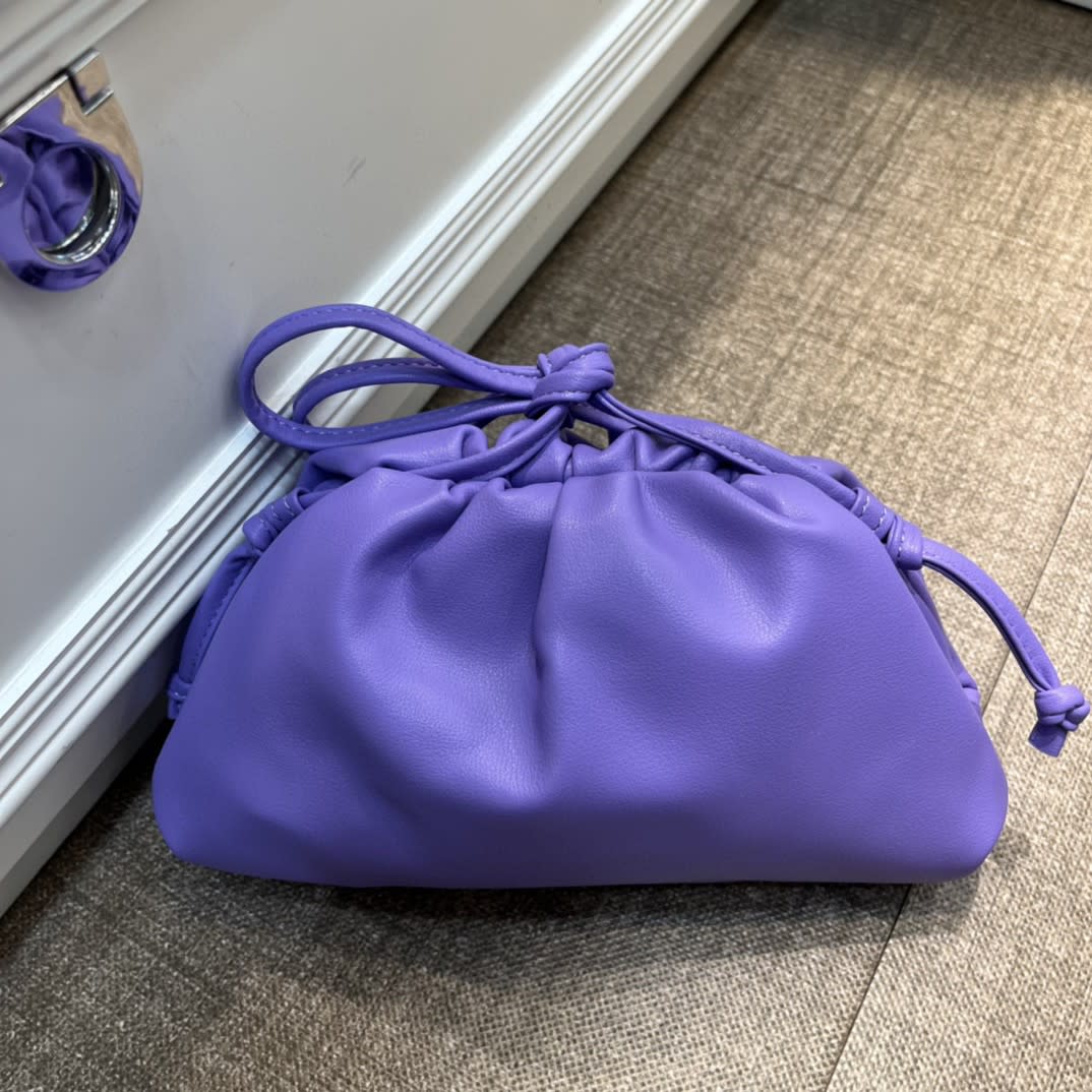 Bottega Veneta Bags 23