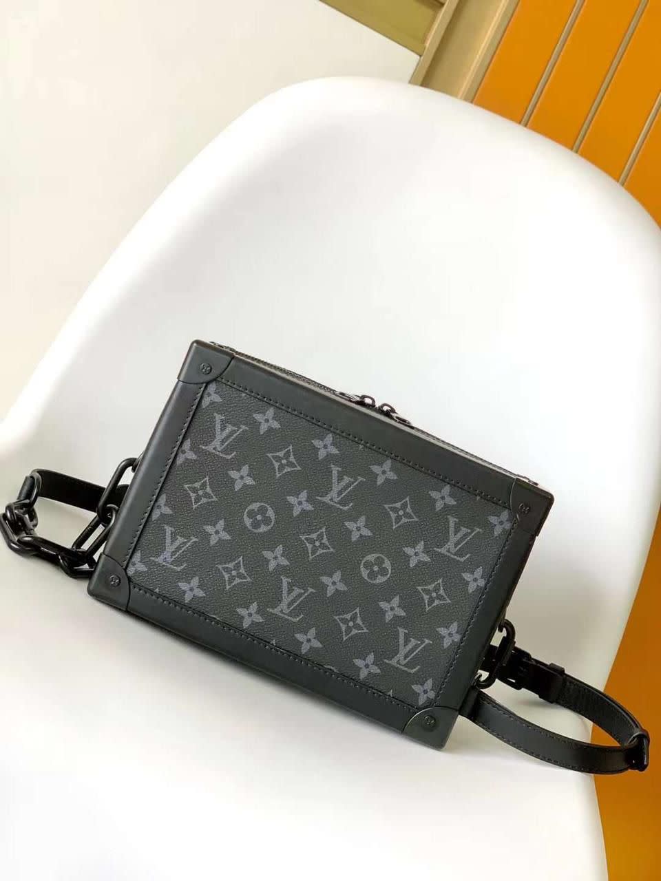 Louis Vuitton Bags 57