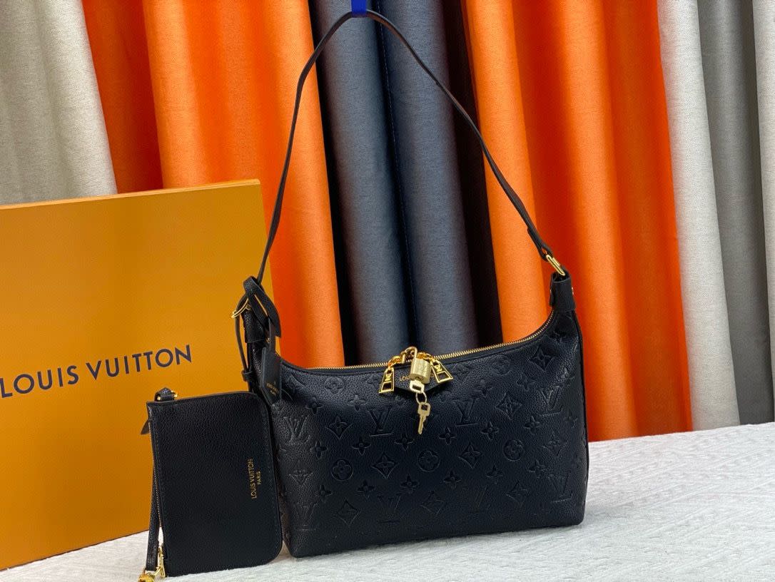 Louis Vuitton Bags 16