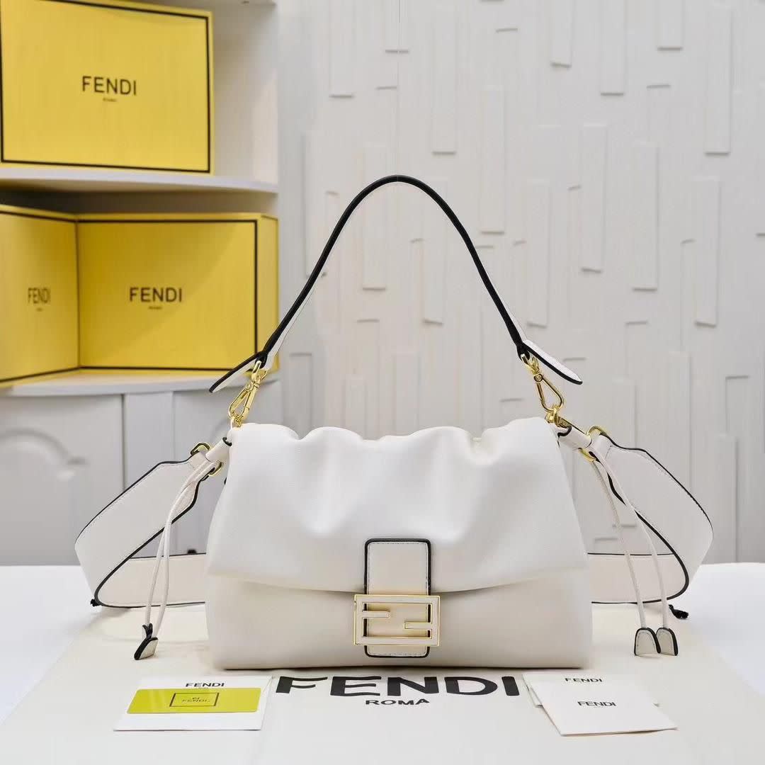 Fendi Bags 50