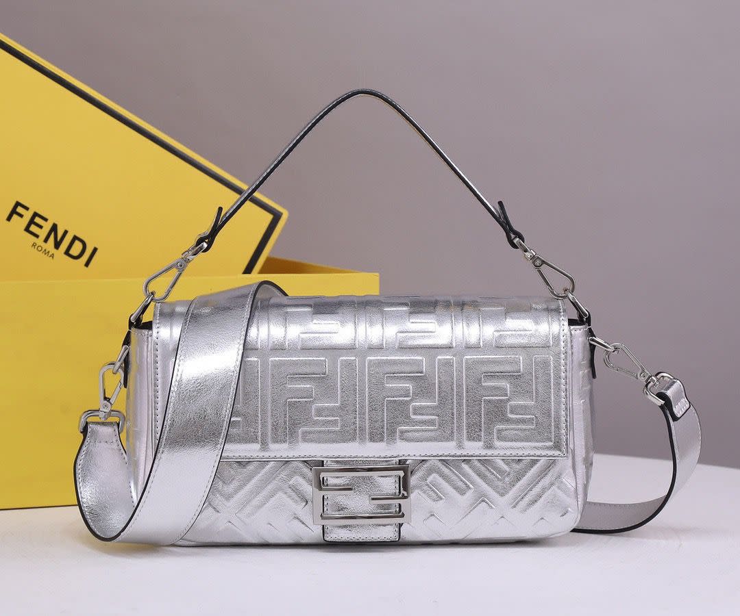 Fendi Bags 20