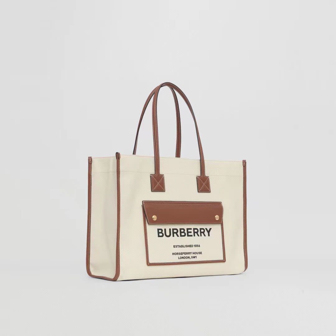 Burberry Bags 07