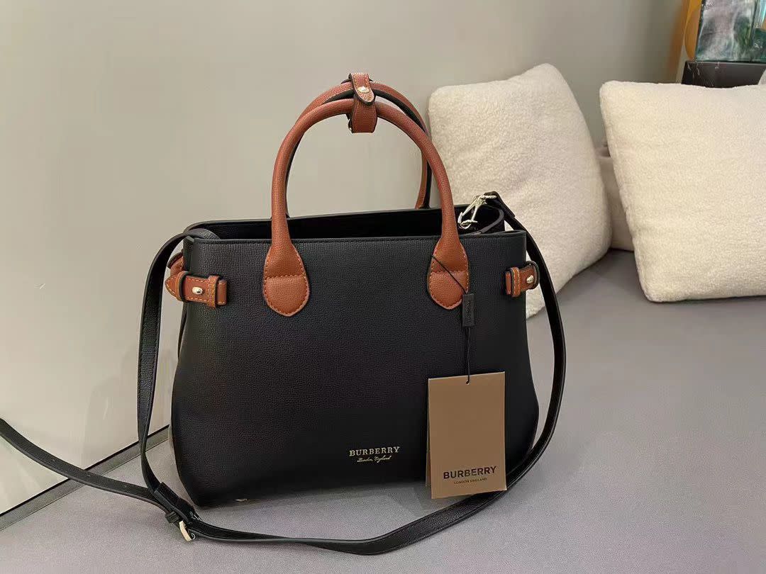Burberry Bags 05