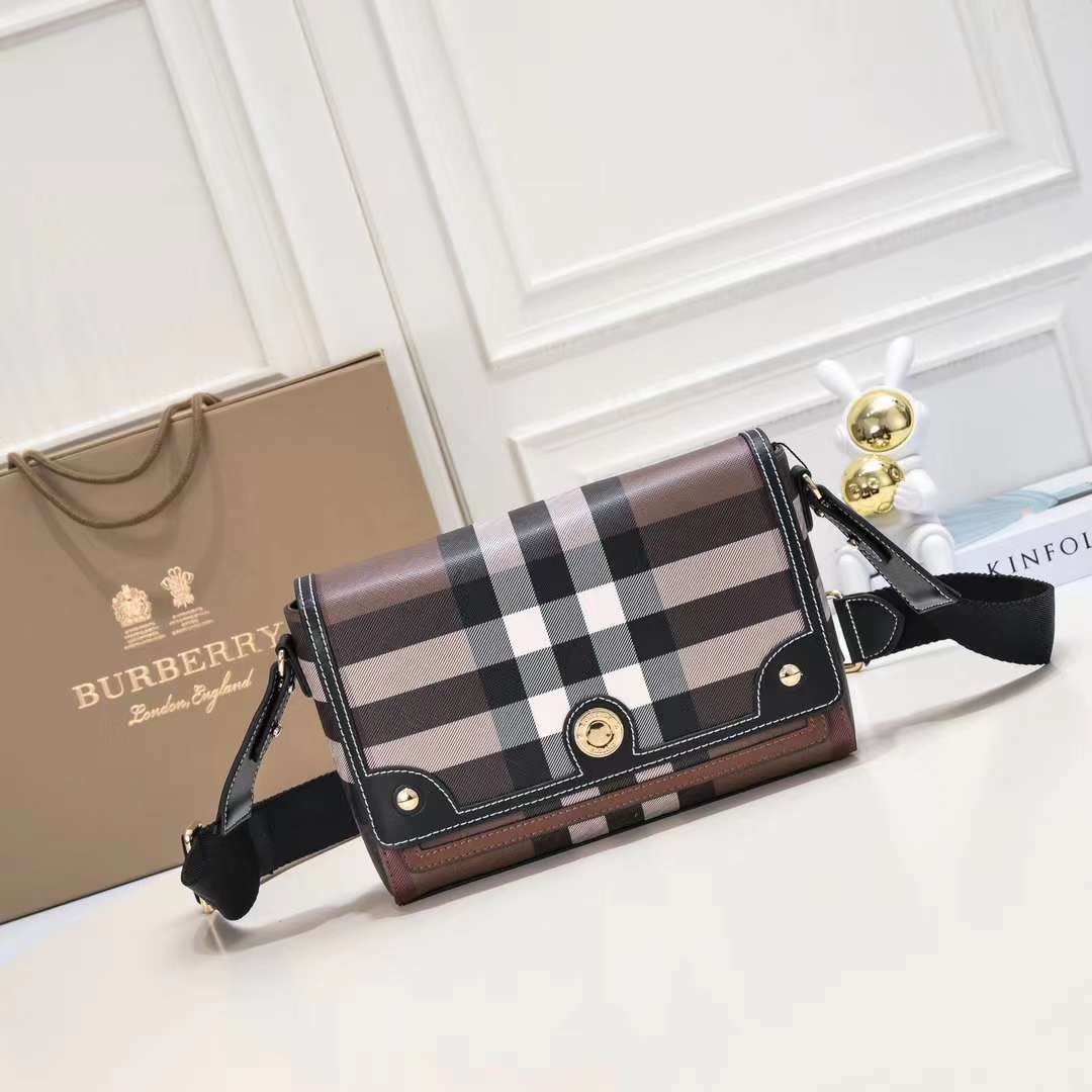 Burberry Bags 03