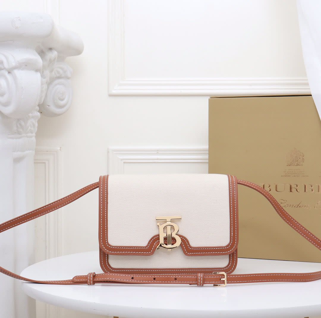 Burberry Bags 02