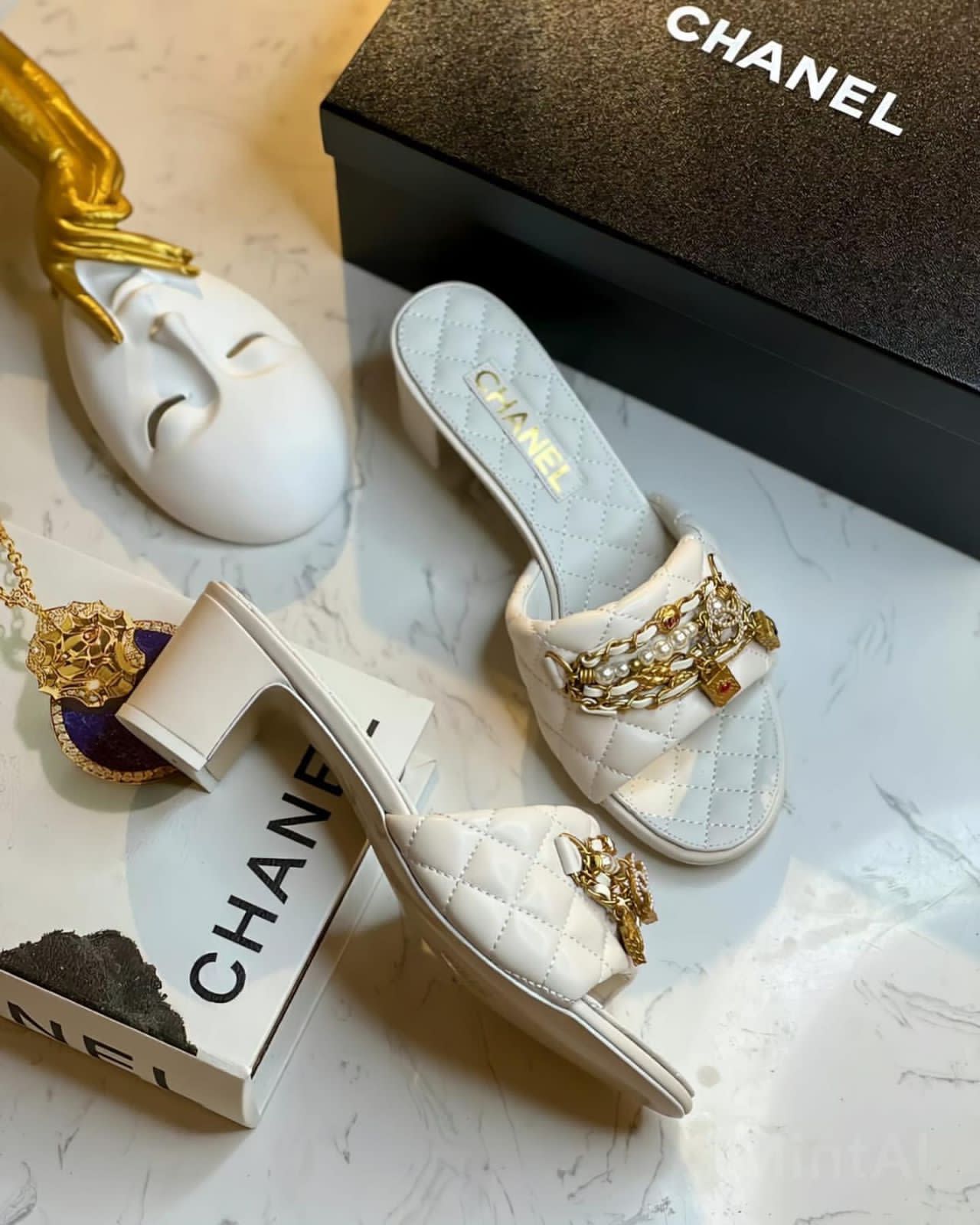 Chanel Shoes 15