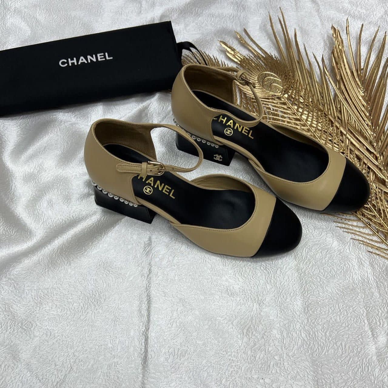 Chanel Shoes 05